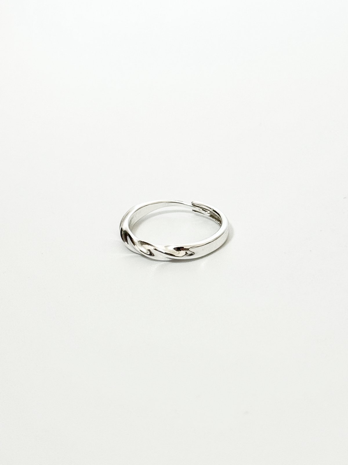 Simple Twisted Ring