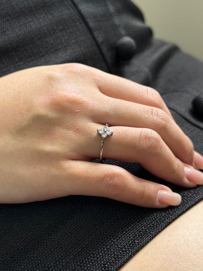 Four-leaf clover ring