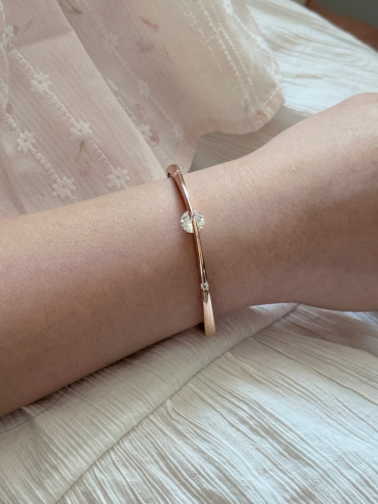 Solitaire Bangle
