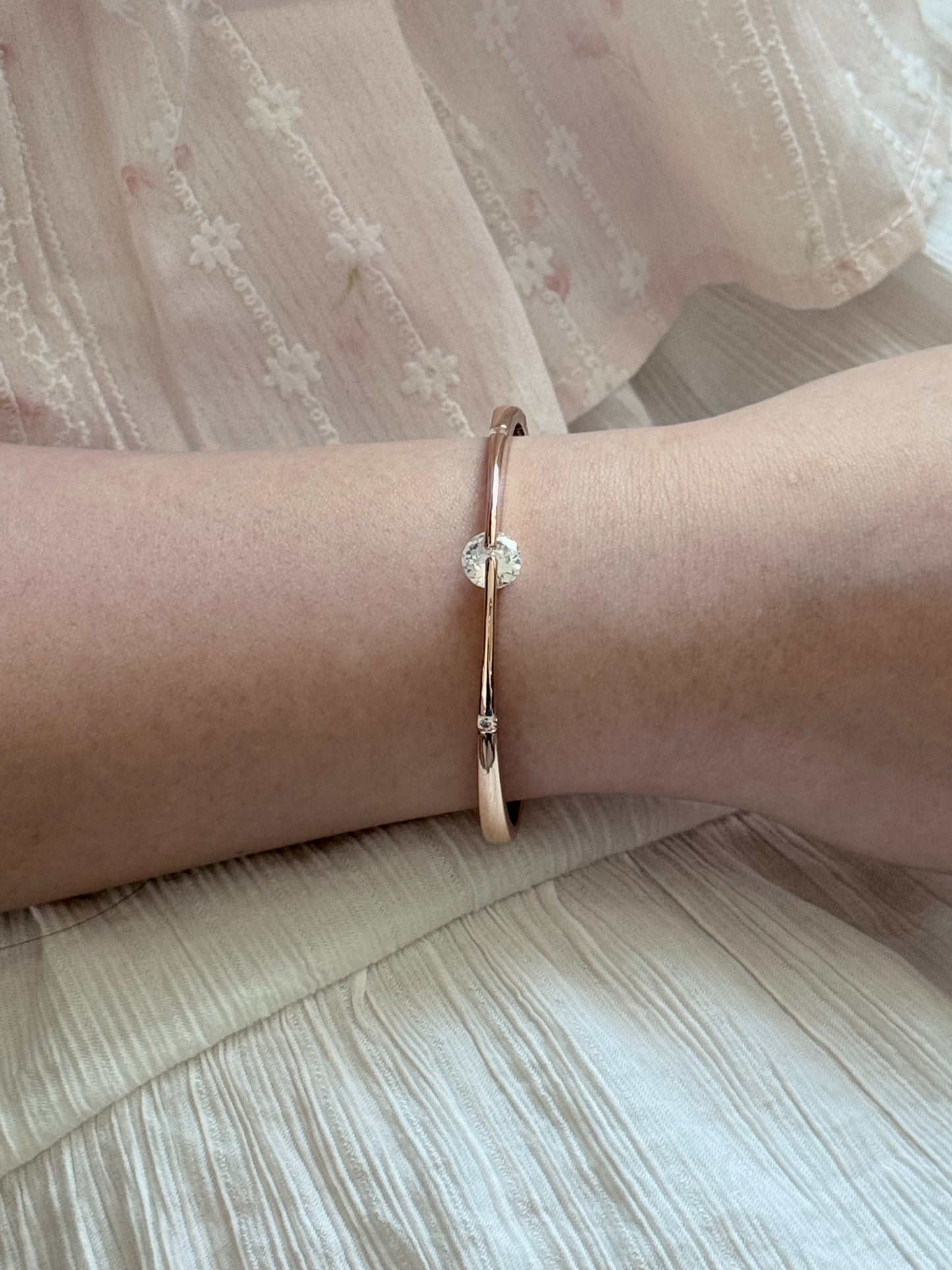 Solitaire Bangle