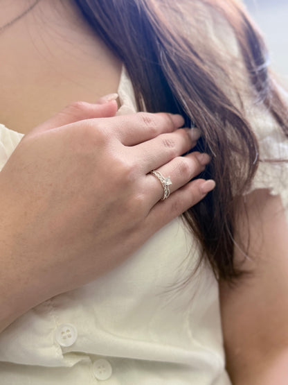 Heart-shaped Stone Lace Ring