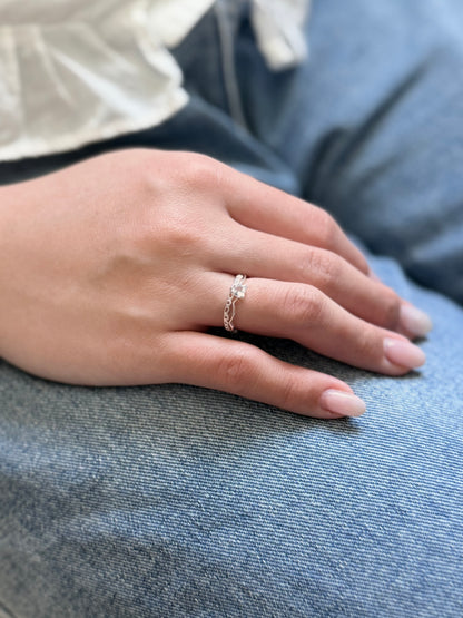 Heart-shaped Stone Lace Ring