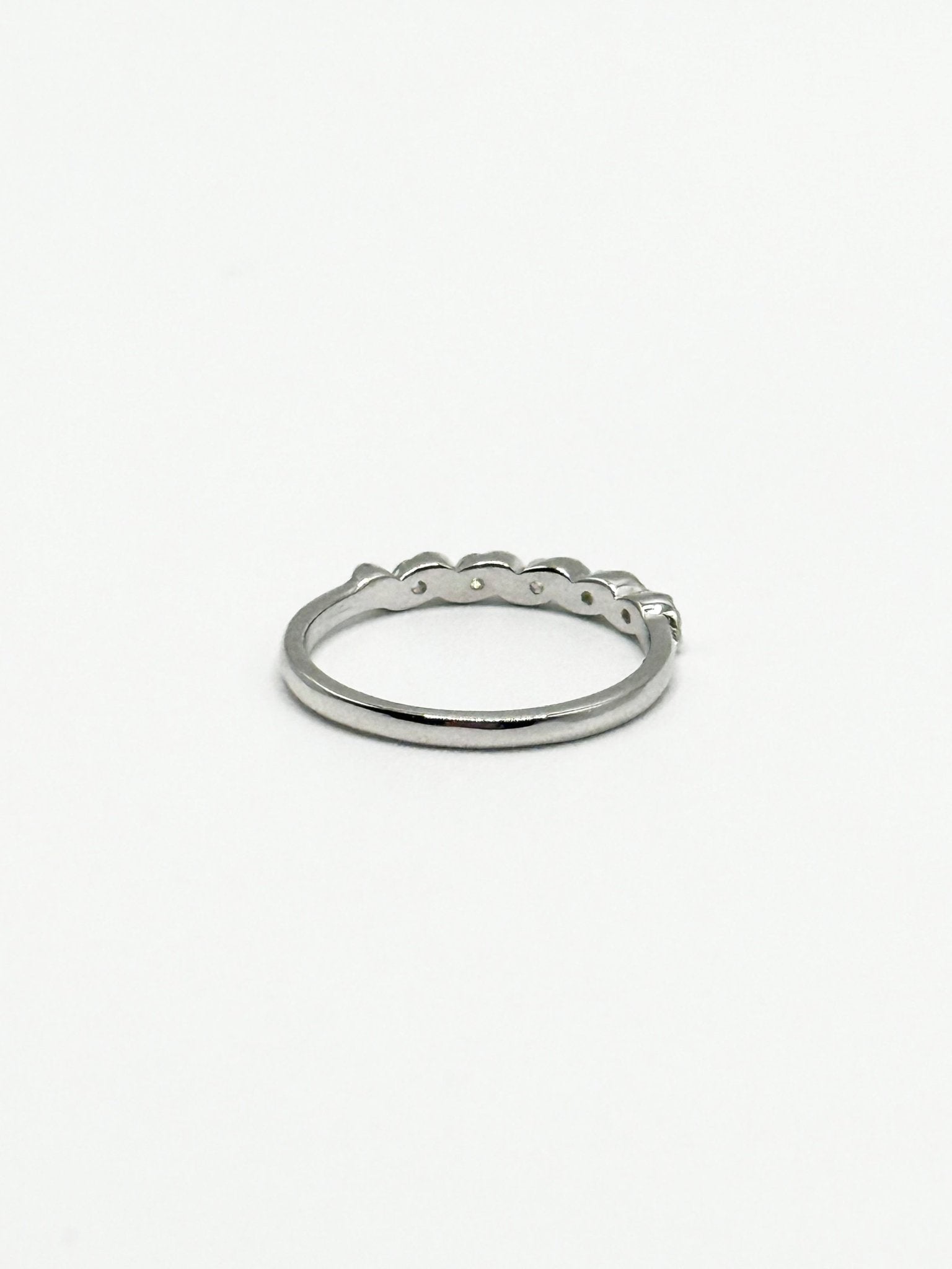 Half - Pavé Infinity Ring - Livarra
