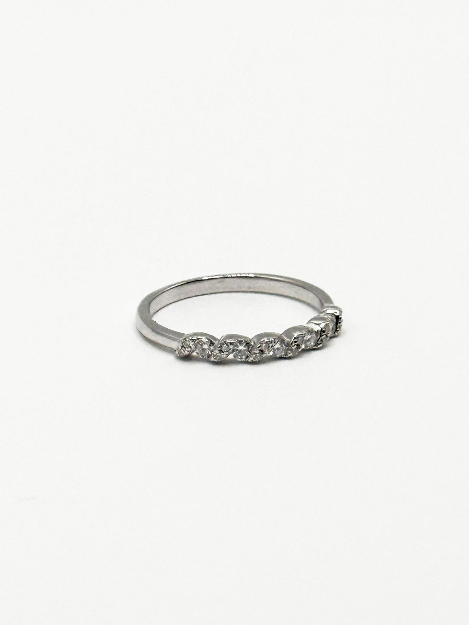 Half - Pavé Infinity Ring - Livarra