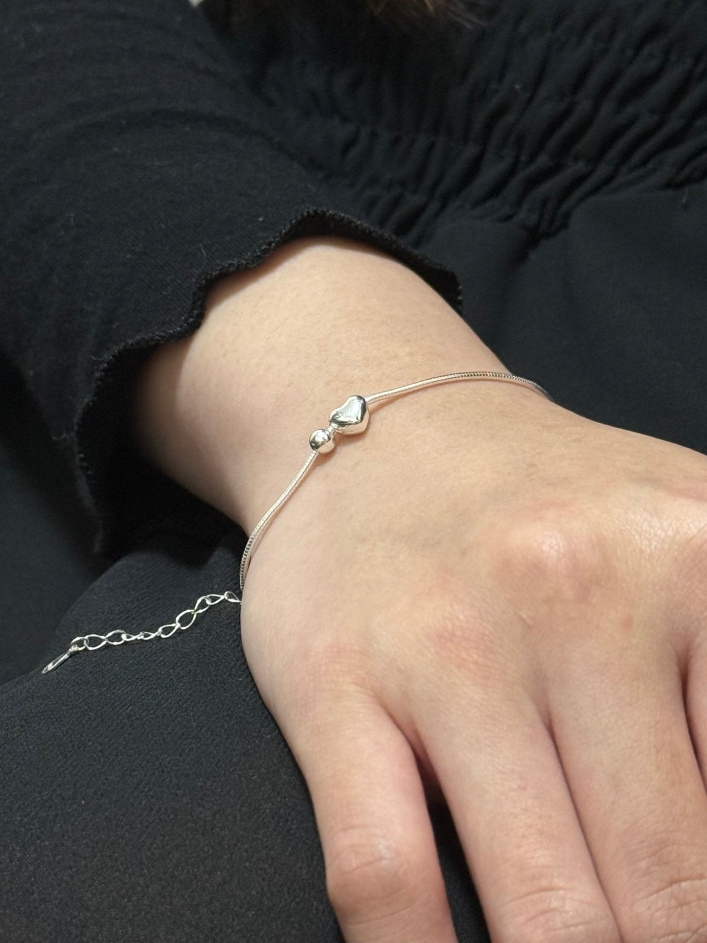 Love & Round Bead 蛇骨手鍊 - Livarra