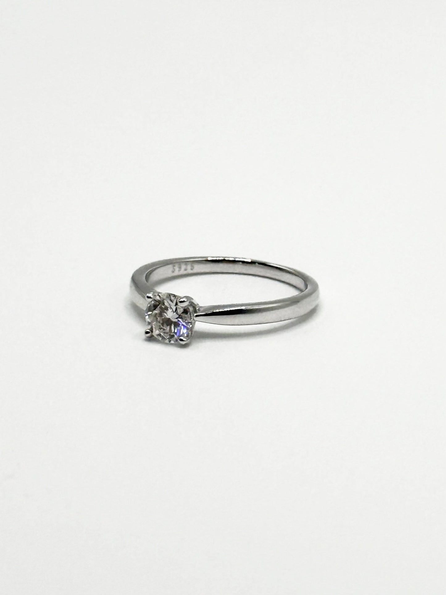 Solitaire Ring - Livarra