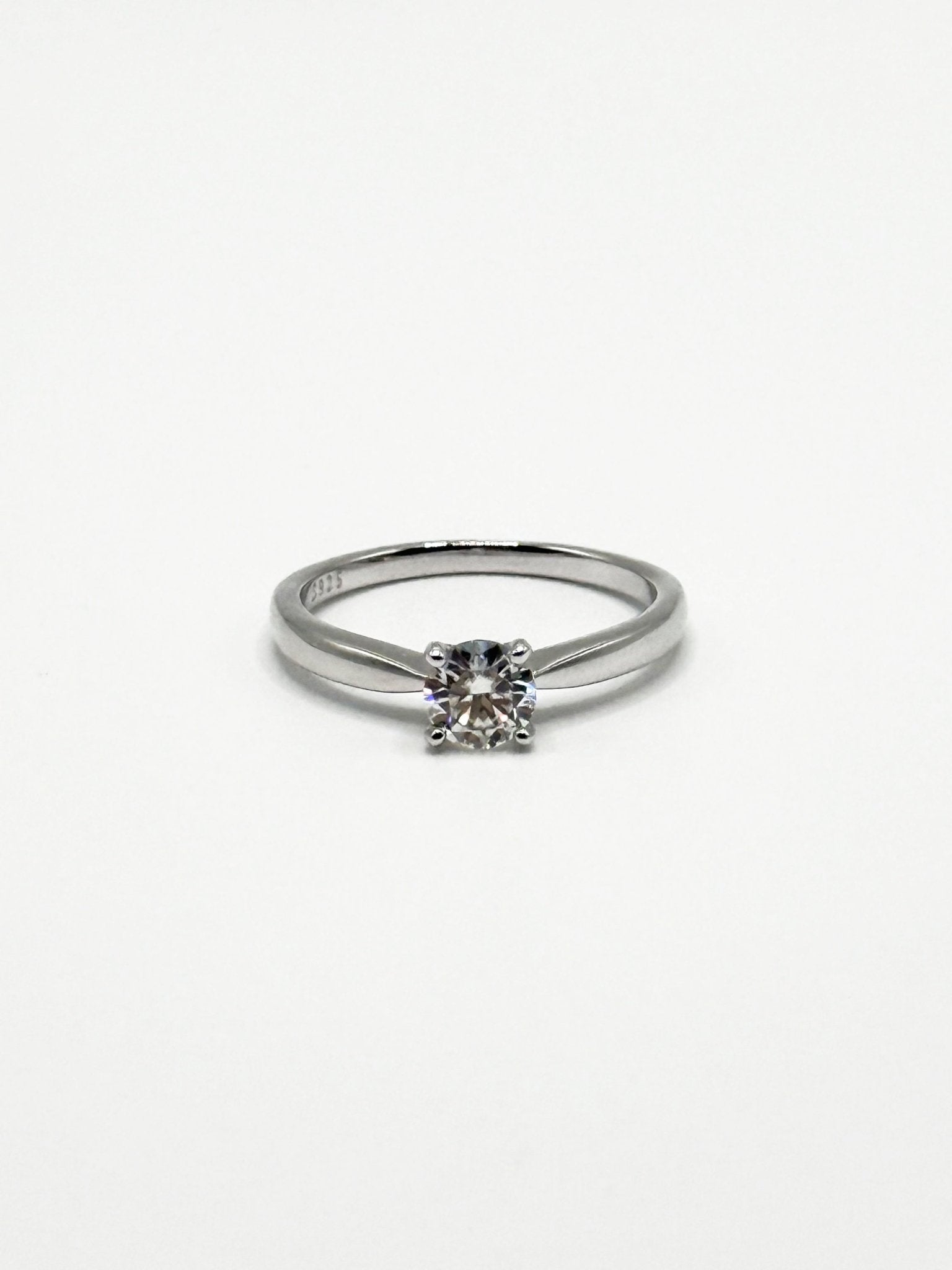 Solitaire Ring - Livarra