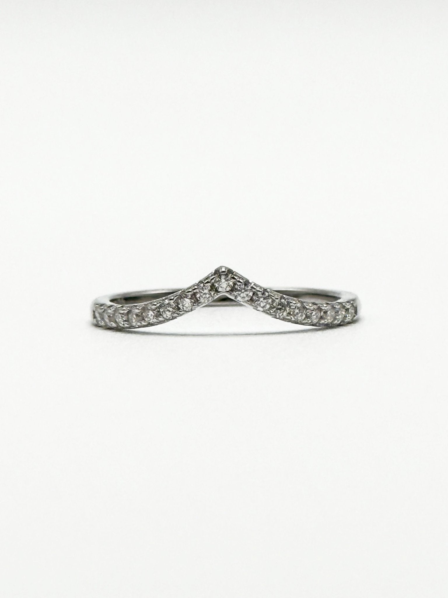 V - shape Ring - Livarra